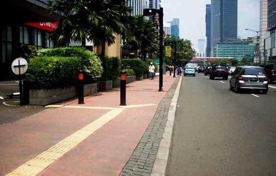 Trotoar Sudirman Mulai Ditata