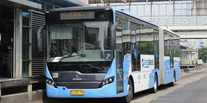 Relawan Gratis Naik Transjakarta