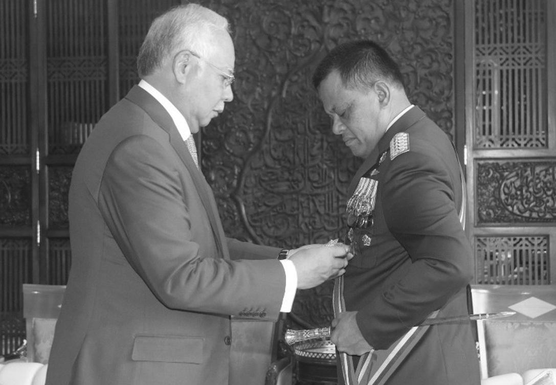 Panglima TNI Dianugerahi Tanda Kehormatan PGAT