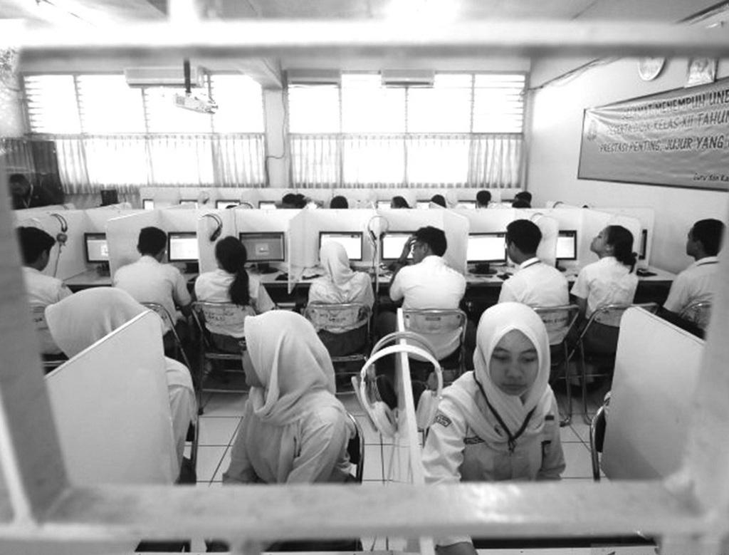 UN Berbasis Komputer SMA Tanpa Kendala