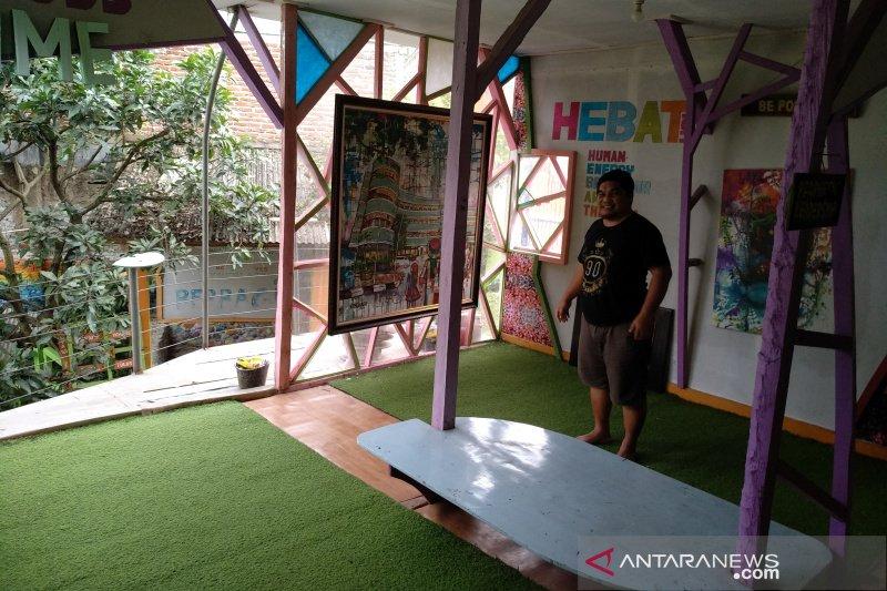 Menyulap Tempat Seram Menjadi Taman Bahagia Indonesia