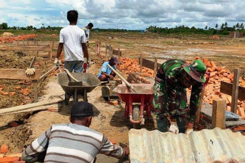 Tiba-tiba Prajurit TNI Datangi Pondok Pesantren di Perbatasan Papua, Ini yang Dilakukan