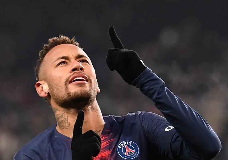 Neymar Kembali Tampil