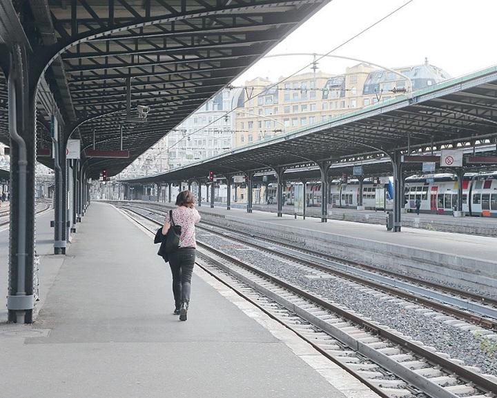 Pekerja Kereta Prancis Mogok Kerja Massal