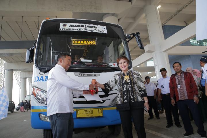 Angkutan DAMRI Gratis Setahun