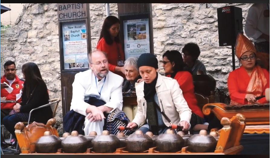 Alunan Lembut Gamelan Hangatkan Kota Oxford