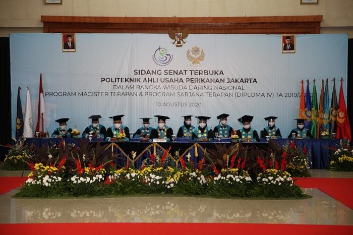 Wisudawan Diharapkan Jadi 'Entrepreneur'