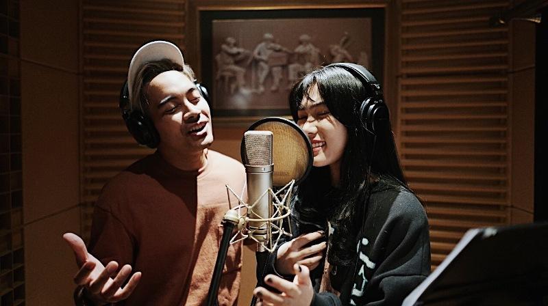 Isyana - Gamaliel Berkolaborasi untuk Lagu Tema Aladdin