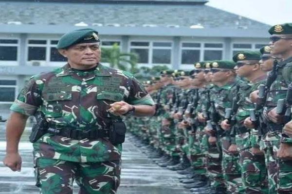 Jenderal Kostrad Mantan Pengawal Presiden Ini Datangi Markas Pasukan Raider Khusus 