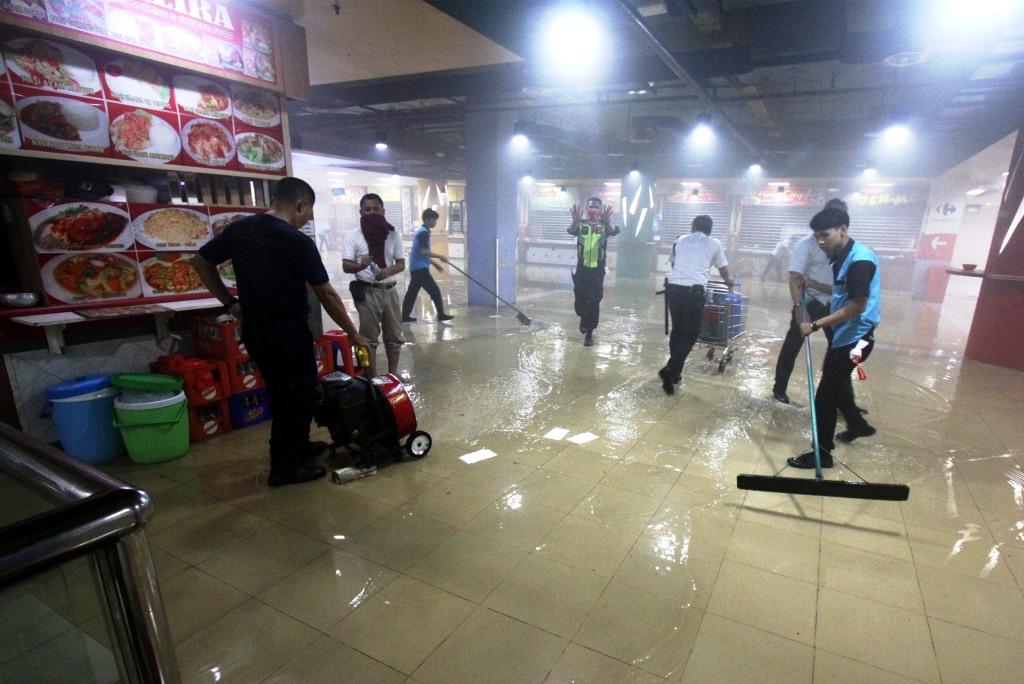 Kebakaran di Food Court ITC Depok