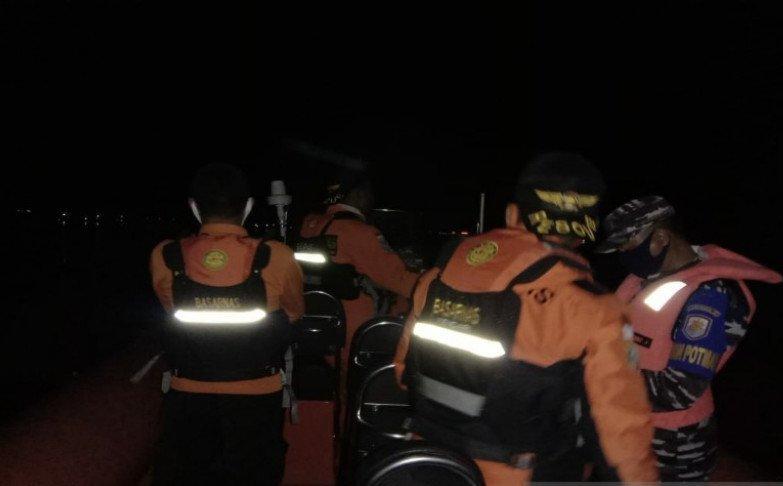 Tim SAR Mencari Nelayan yang Kecelakaan di Wakatobi