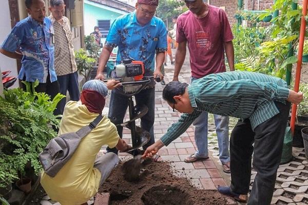 Yogyakarta Bersihkan Sumur Resapan Atasi Genangan Hujan