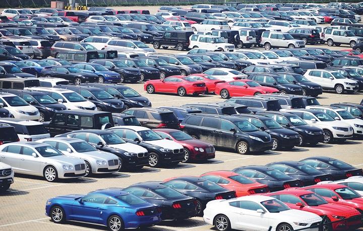 Tiongkok akan Pangkas Tarif Mobil Impor