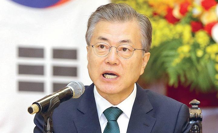 Moon Usulkan Pembatasan Kekuasaan Presiden