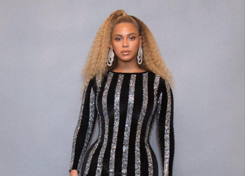 Beyonce Sempat Dievakuasi saat Konser