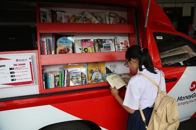 Mobil Pustaka Pintar untuk Peningkatan Literasi di Indonesia