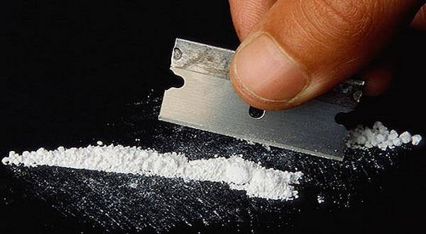 Polisi Buru Pemasok Kokain