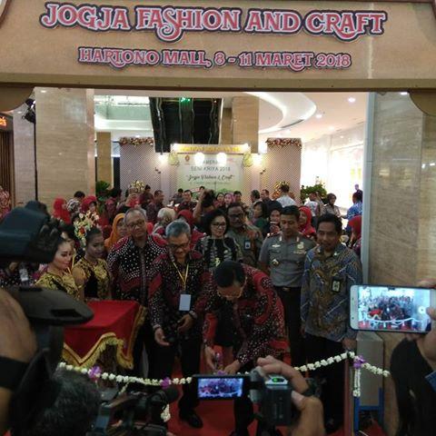 Jogja Fashion & Craft 2018 Dibuka