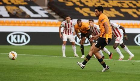 Jimenez Bawa Wolverhampton Singkirkan Olympiakos