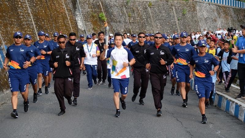 Pawai Obor Asian Games Berkobar di Sumatra