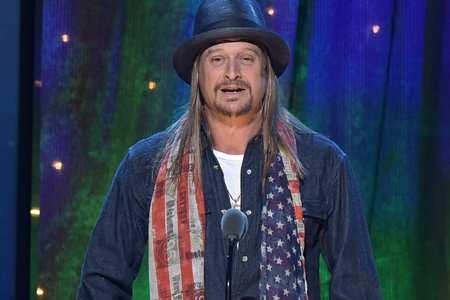 Kid Rock Calonkan Diri untuk Senat AS