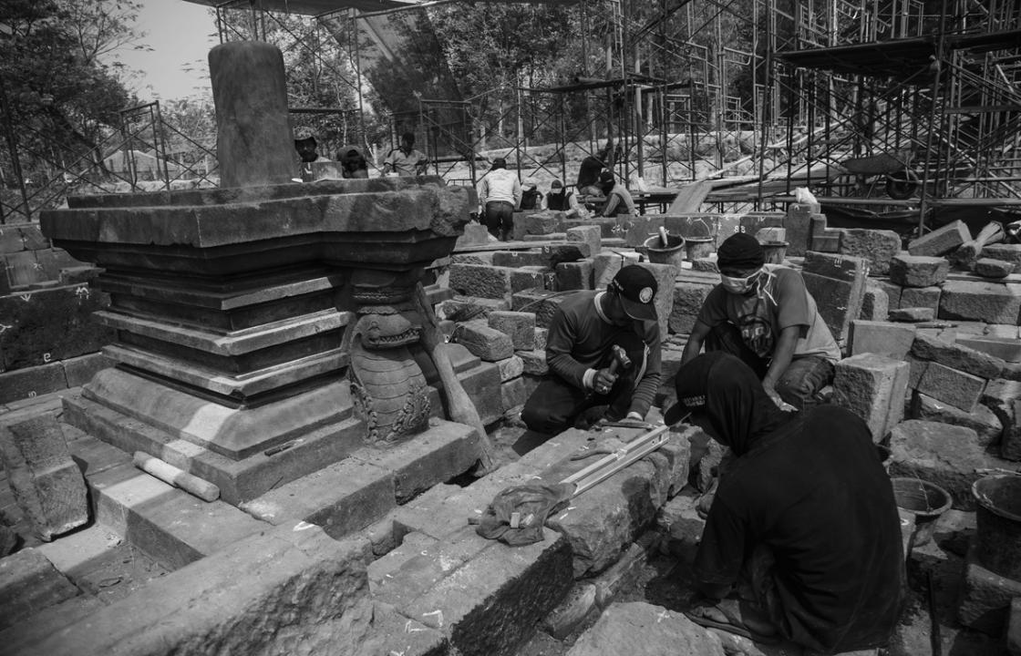 PEMUGARAN CANDI