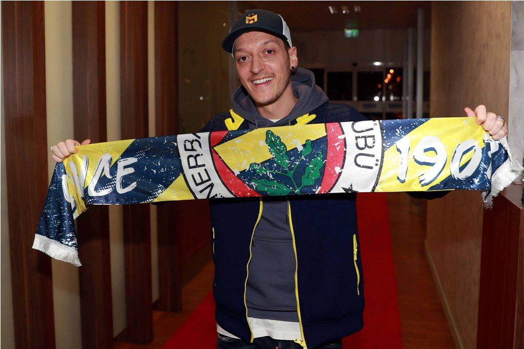 Ozil Gabung Fenerbahce