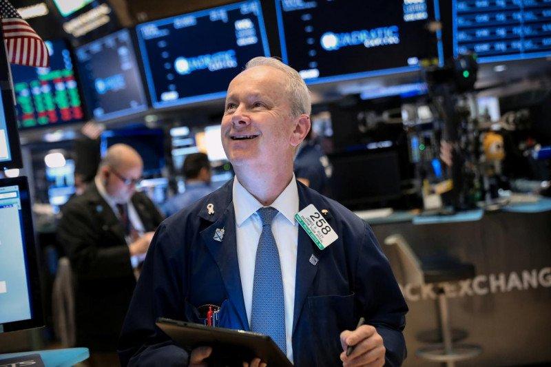 Wall Street Cetak Rekor Penutupan Tertinggi, Dow Naik 237,52 Poin