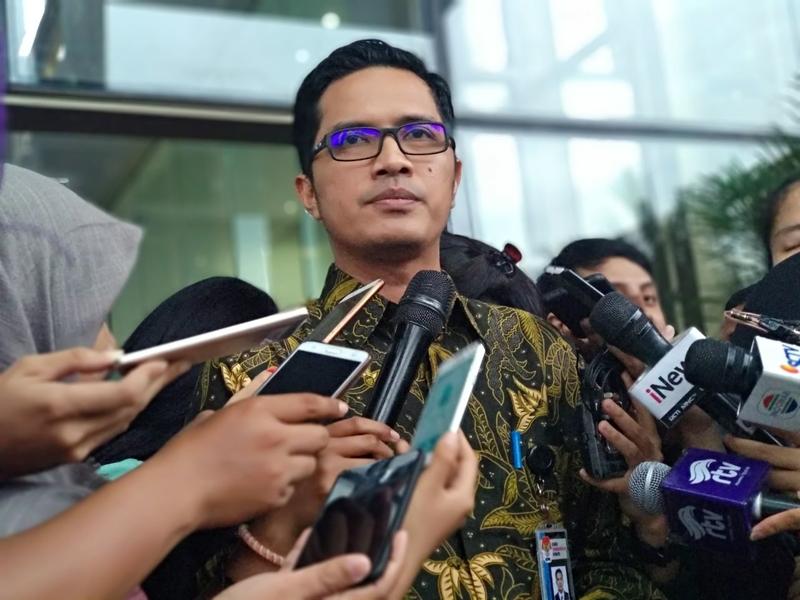Aliran Dana Suap ke DPRD Lampung Tengah Dilacak