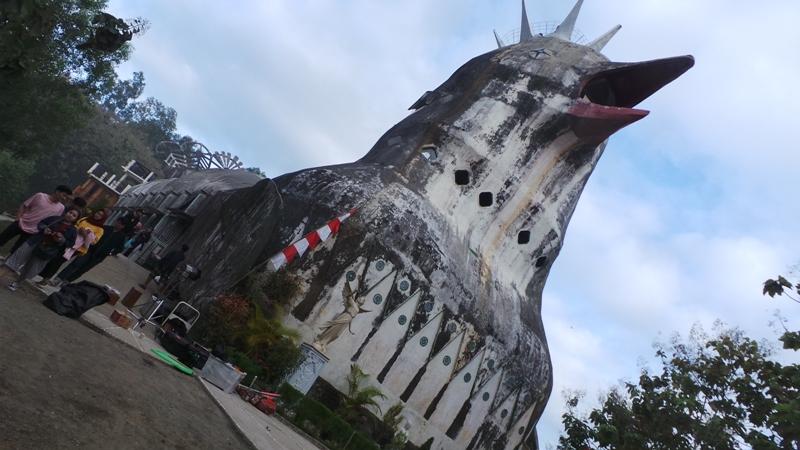 Piknik Beda, Retret di Bukit Doa