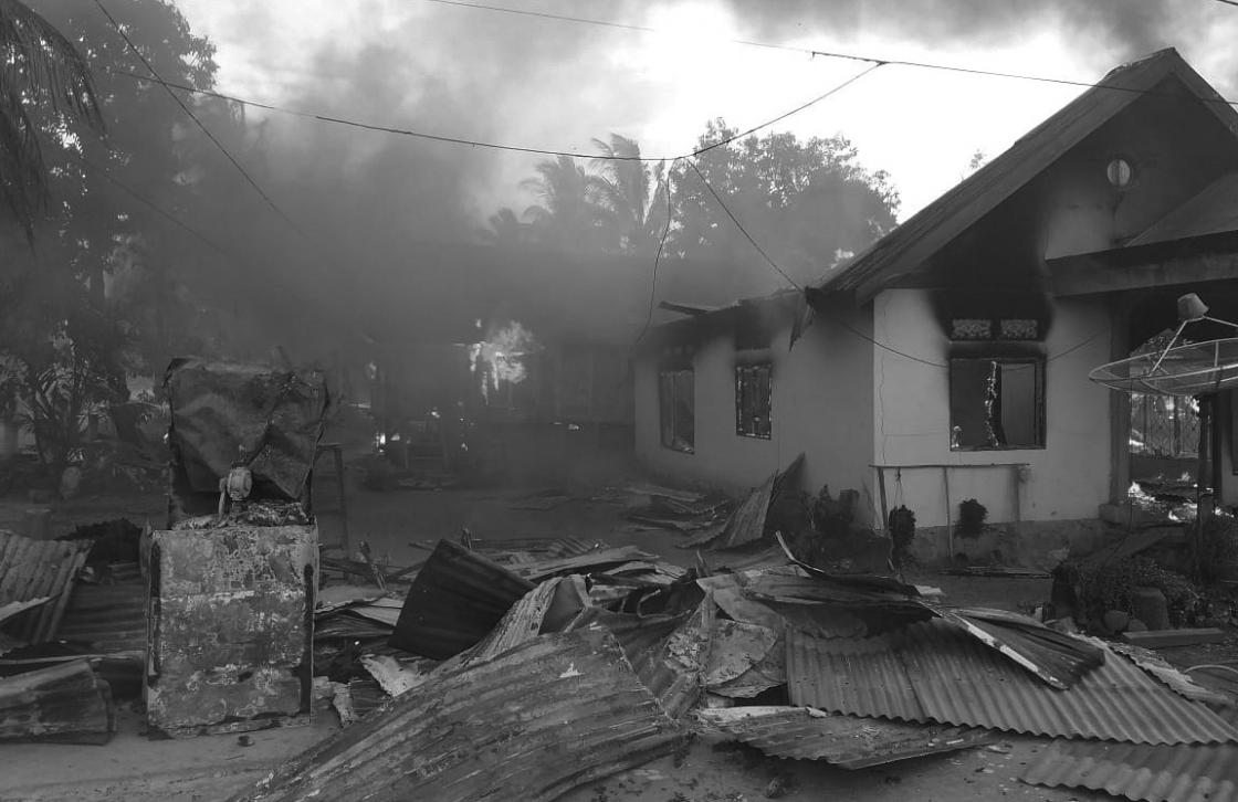 Bentrok Antaradesa, 87 Rumah Dibakar Massa