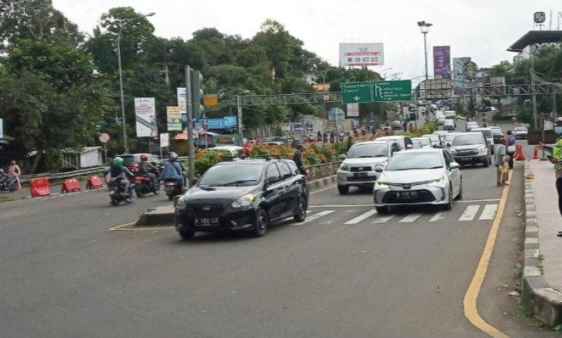 Ini Tiga Titik Kepadatan Kendaraan di Jalur Puncak, Bogor