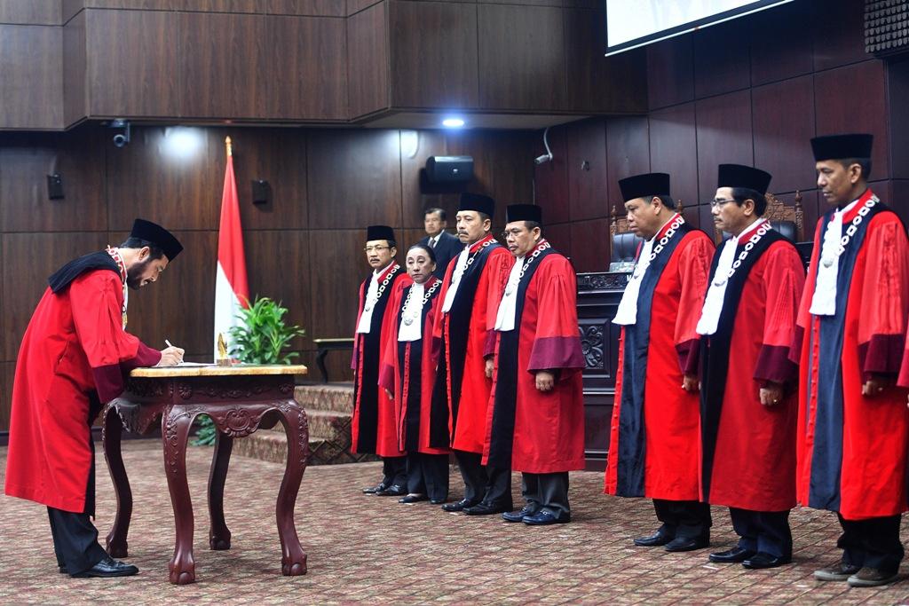 MK Harus Kembalikan Kepercayaan Publik