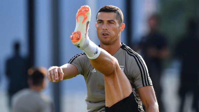 Debut Ronaldo Disiarkan 'Facebook'