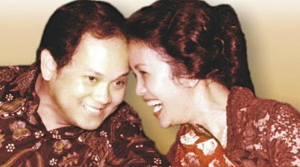 Melihat Sisi Lain Ibu Negara Ainun Habibie