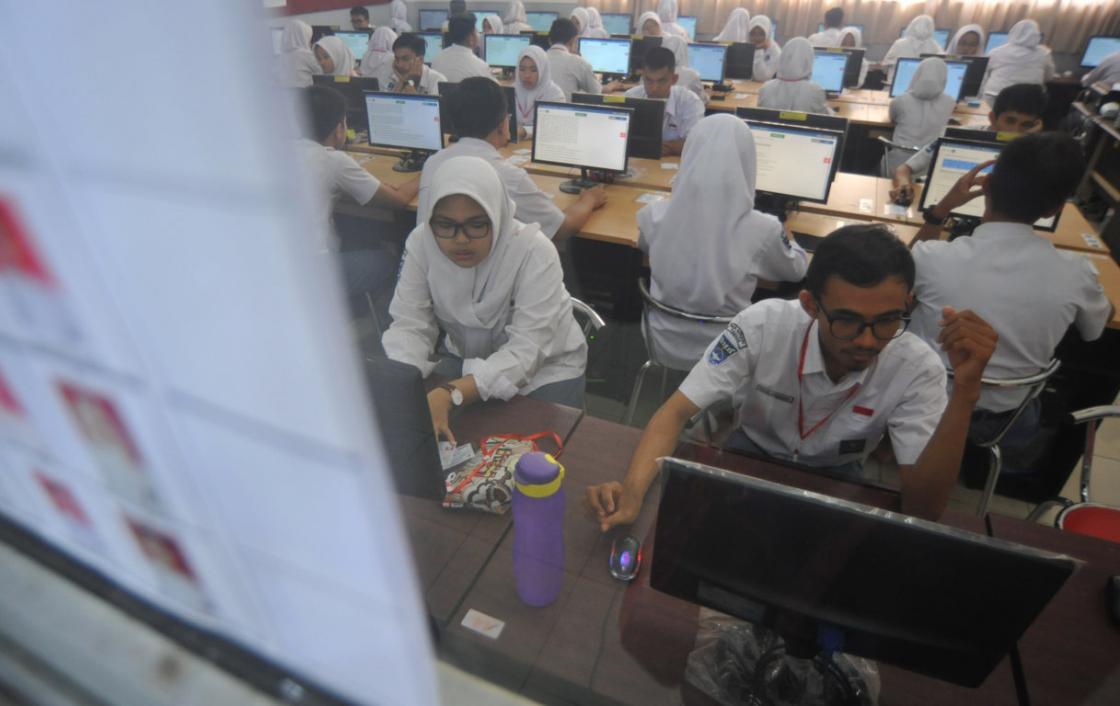 UNBK Tingkat SMA Berjalan Lancar