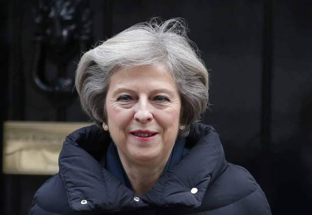 May: Inggris Hadapi Masalah Besar Jika Parlemen Tolak Brexit