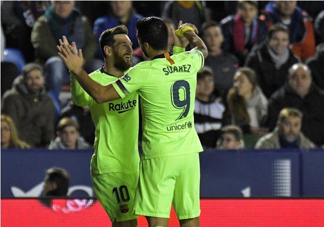 Suarez dan Messi Tebar Ancaman