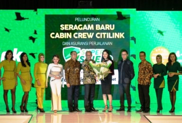 Citilink Kenalkan Seragam Baru Awak Kabin