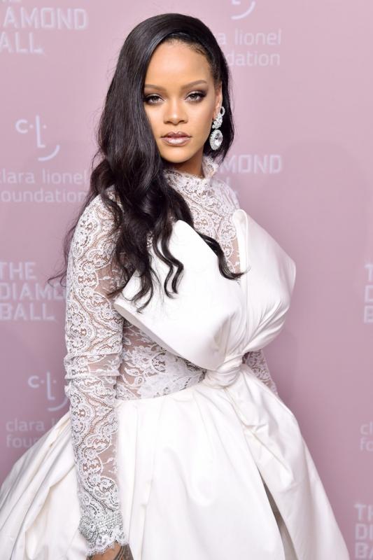 Rihanna Rencana Rilis Album di 2019