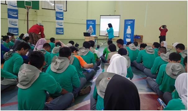 Pocari Sweat bersama Dinas Pendidikan DKI Jakarta melakukan Aksi Jumantik di Jakarta Timur