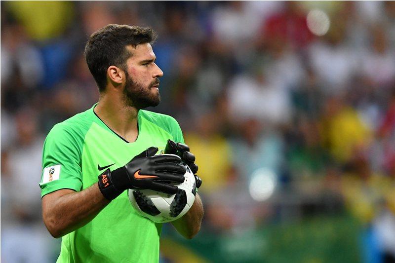 Alisson Becker Diincar Liverpool