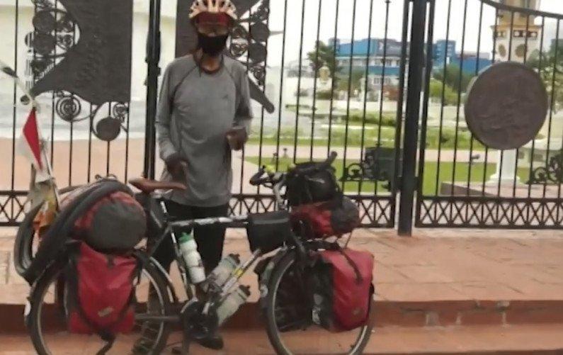 Relawan PMI  Jakarta Selatan Keliling Indonesia dengan Sepeda
