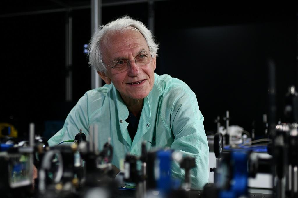 Fisikawan Pelopor Laser Raih Nobel Fisika