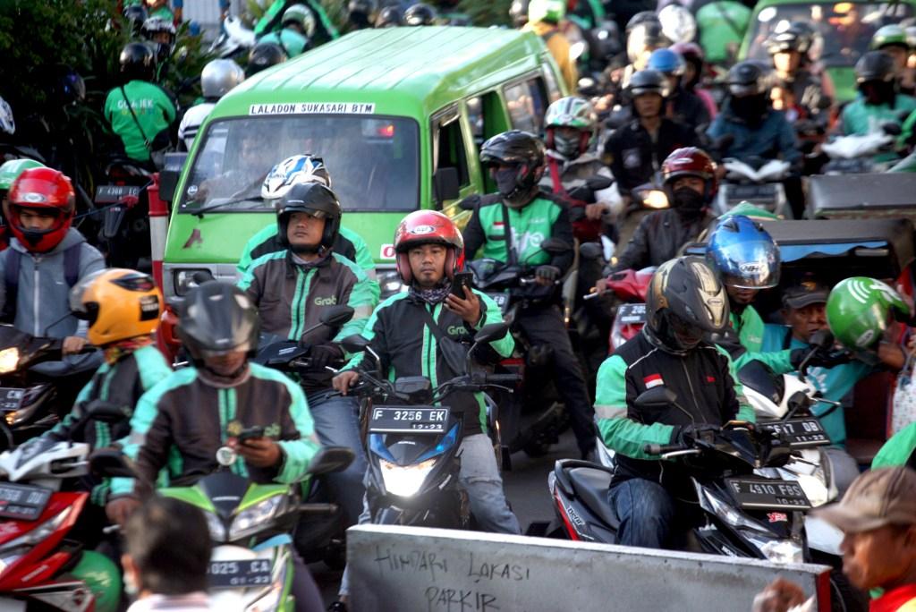 Tarif Ojek 'Online' Dievaluasi