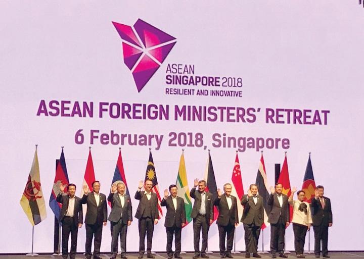 Menlu RI Hadiri Retreat ASEAN di Singapura