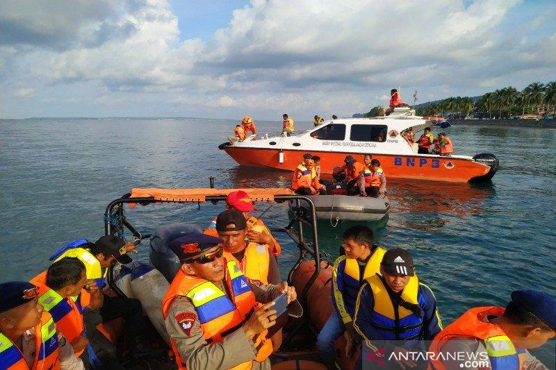 Tim SAR Lakukan Pencarian Nelayan Kecelakaan Kapal di Buton