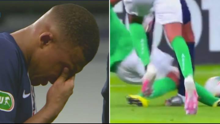 Kylian Mbappe Keseleo Pergelangan Kaki