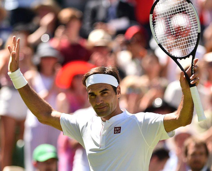 Federer Melaju ke Babak Kedua