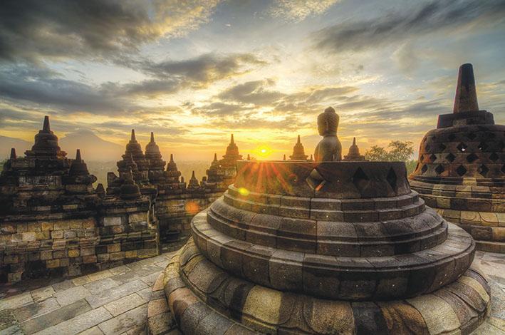 Matahari Pagi di Candi Borobudur